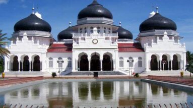 "Serambi Mekah" Aceh