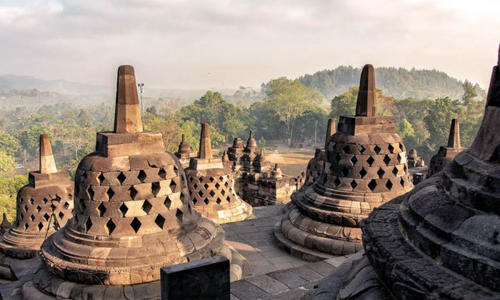 borobudur keajaiban candi buddha terbesar di dunia